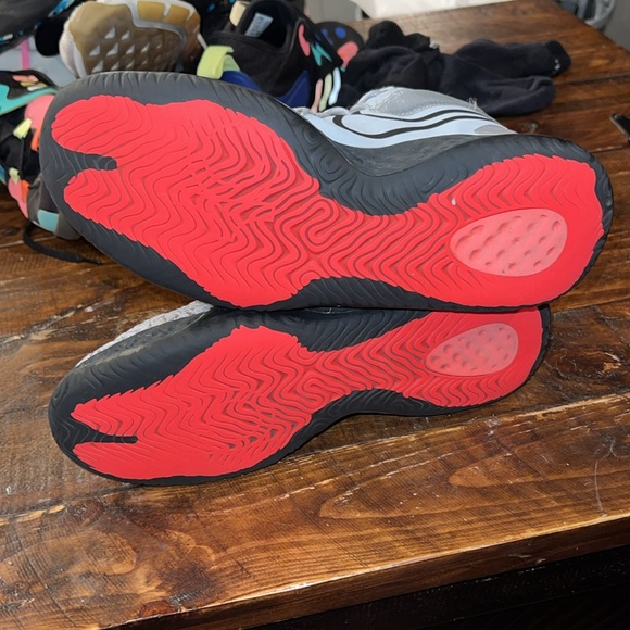 Men’s grey 11.5 sneakers great condition - Picture 5 of 6